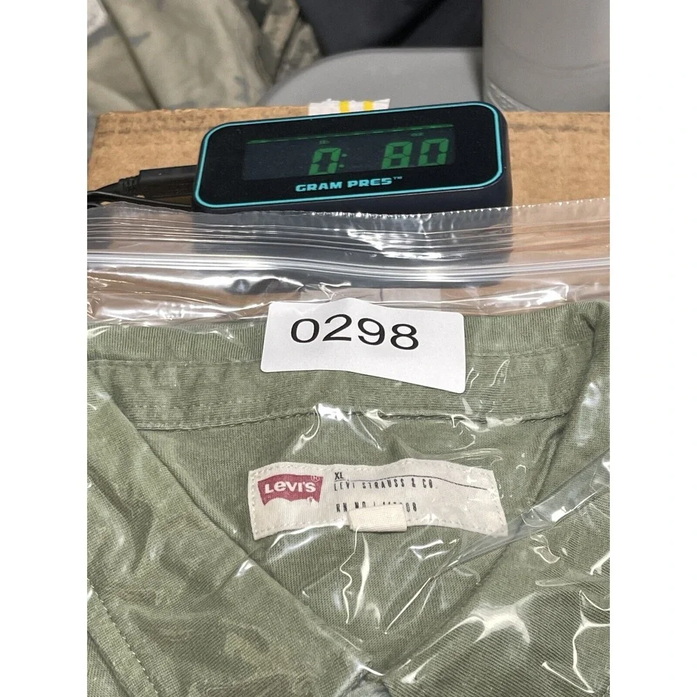 Levis levi polo